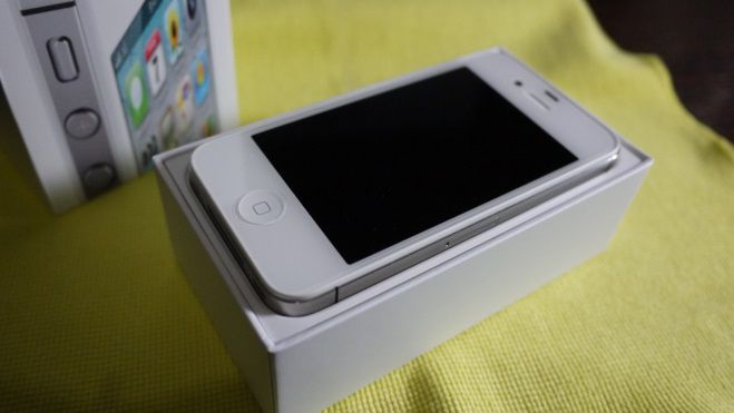 Wściekli użytkownicy iPhone'ów 4S pozywają Apple
