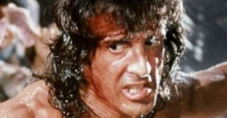 Szef Cię znieważył? Lepiej nie bądź jak Rambo!