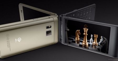 Prestiżowy smartfon z klapką - droższy niż najnowszy iPhone!