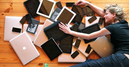 Smartfon wielofunkcyjny? Te gadżety mogą ci się przydać przy każdej okazji
