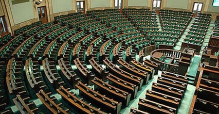 Nastąpi zmniejszenie zatrudnienia w administracji