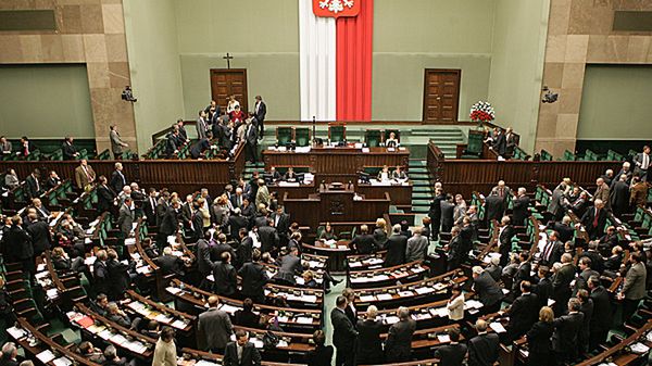 Posłowie będą płacić za używanie wulgaryzmów?