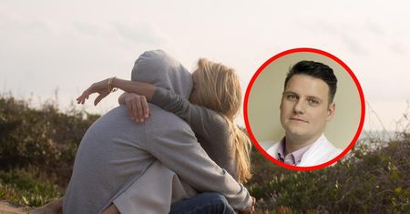 Z urlopu prosto do wenerologa. "Zarażają się wirusem HIV i kiłą"