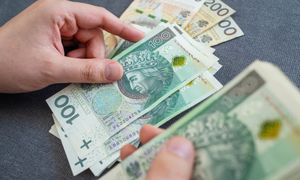 Nawet 300 tys. zł na miesiąc. Były minister zdrowia o horrendalnych zarobkach lekarzy