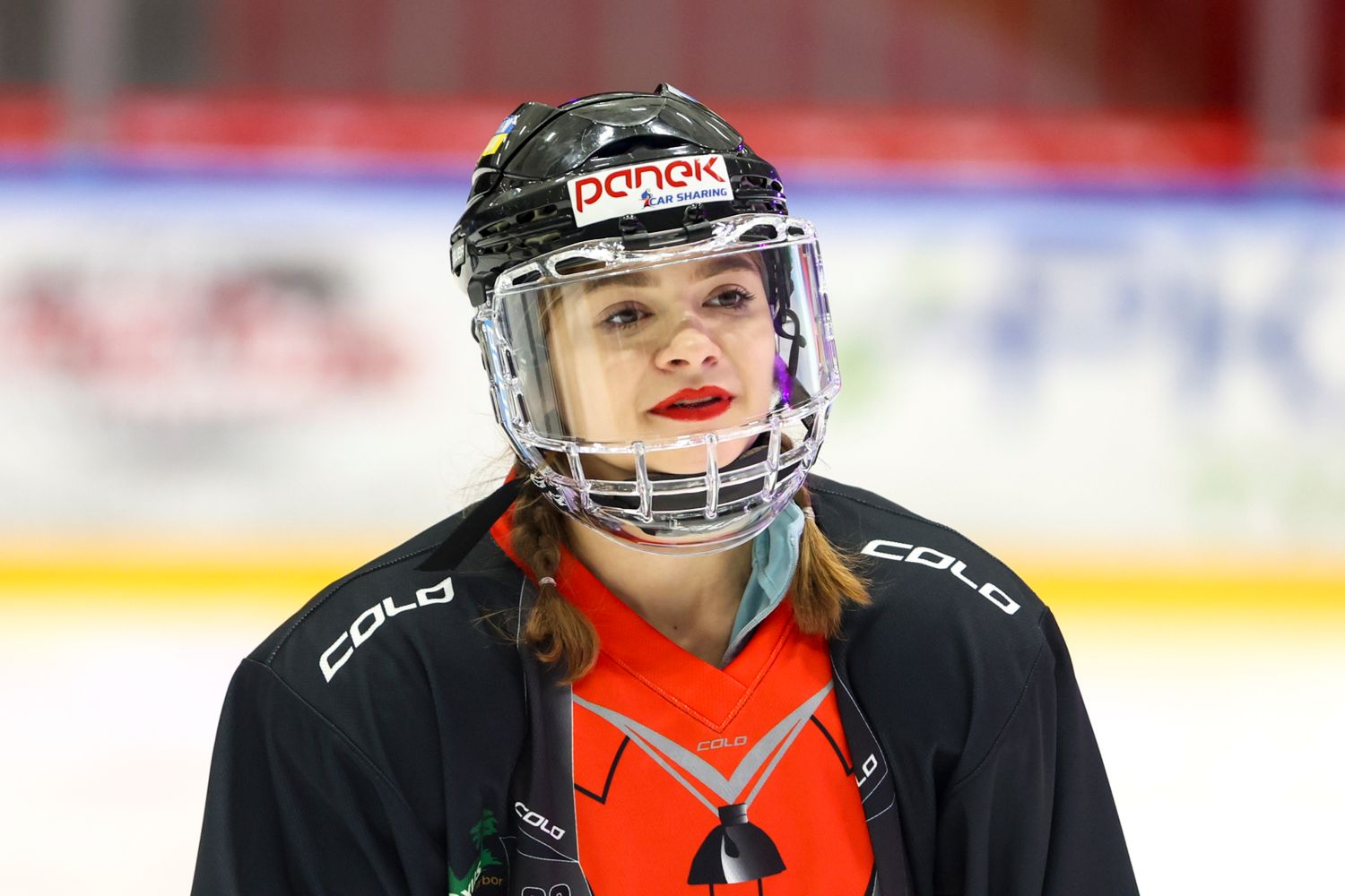 Julia Wróblewska - charytatywny mecz hokeja