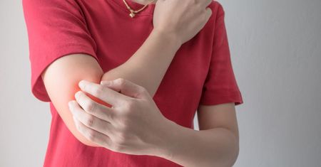 Infekcyjne zapalenie stawów – przyczyny, objawy i leczenie