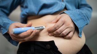 GLP-1 mogą wpływać na zdrowie psychiczne. Eksperci chcą wprowadzić oznaczenia