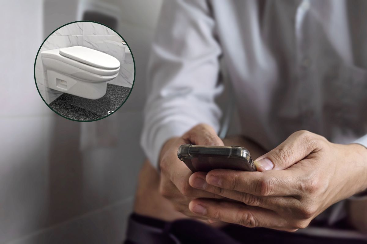 Niezdrowy nawyk w toalecie. Pomóc może specjalny rodzaj muszli klozetowej