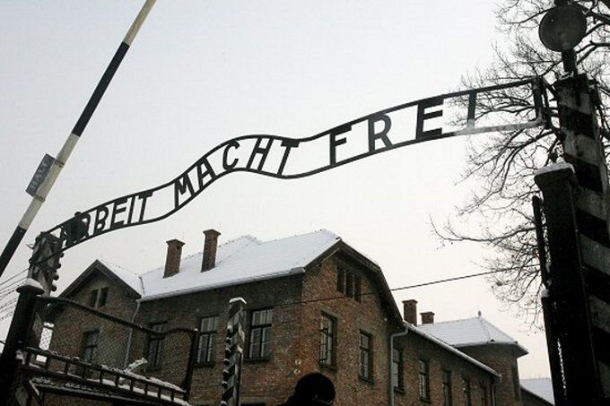 Auschwitz-Birkenau odwiedziło 2 mln. 53 tys. osób
