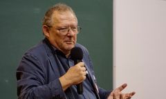 Adam Michnik z medalem UAM. Cześć pracowników uniwersytetu wyraża sprzeciw