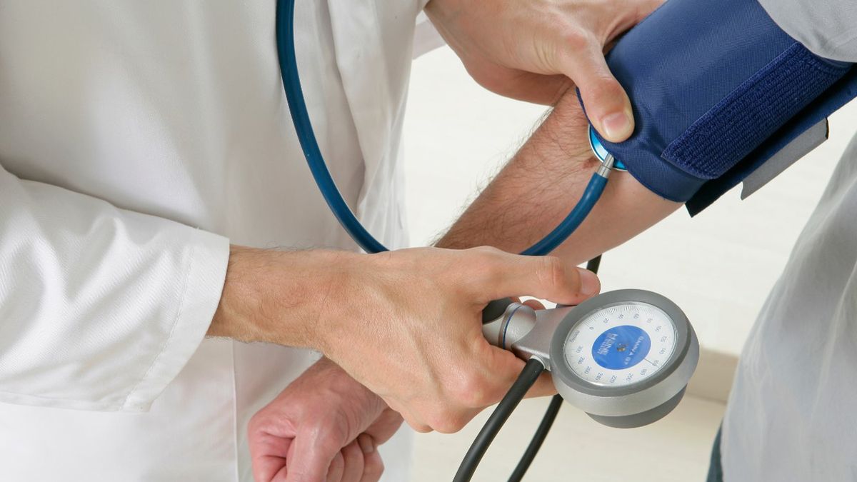 Rimal dwuskładnikowy lek stosowany w leczeniu nadciśnienia. Jego substancjami czynnymi są ramipryl i amlodypina.