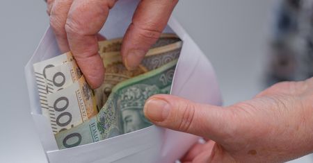 Dodatek dopełniający od marca wzrośnie. ZUS wypłaci 2610 zł miesięcznie