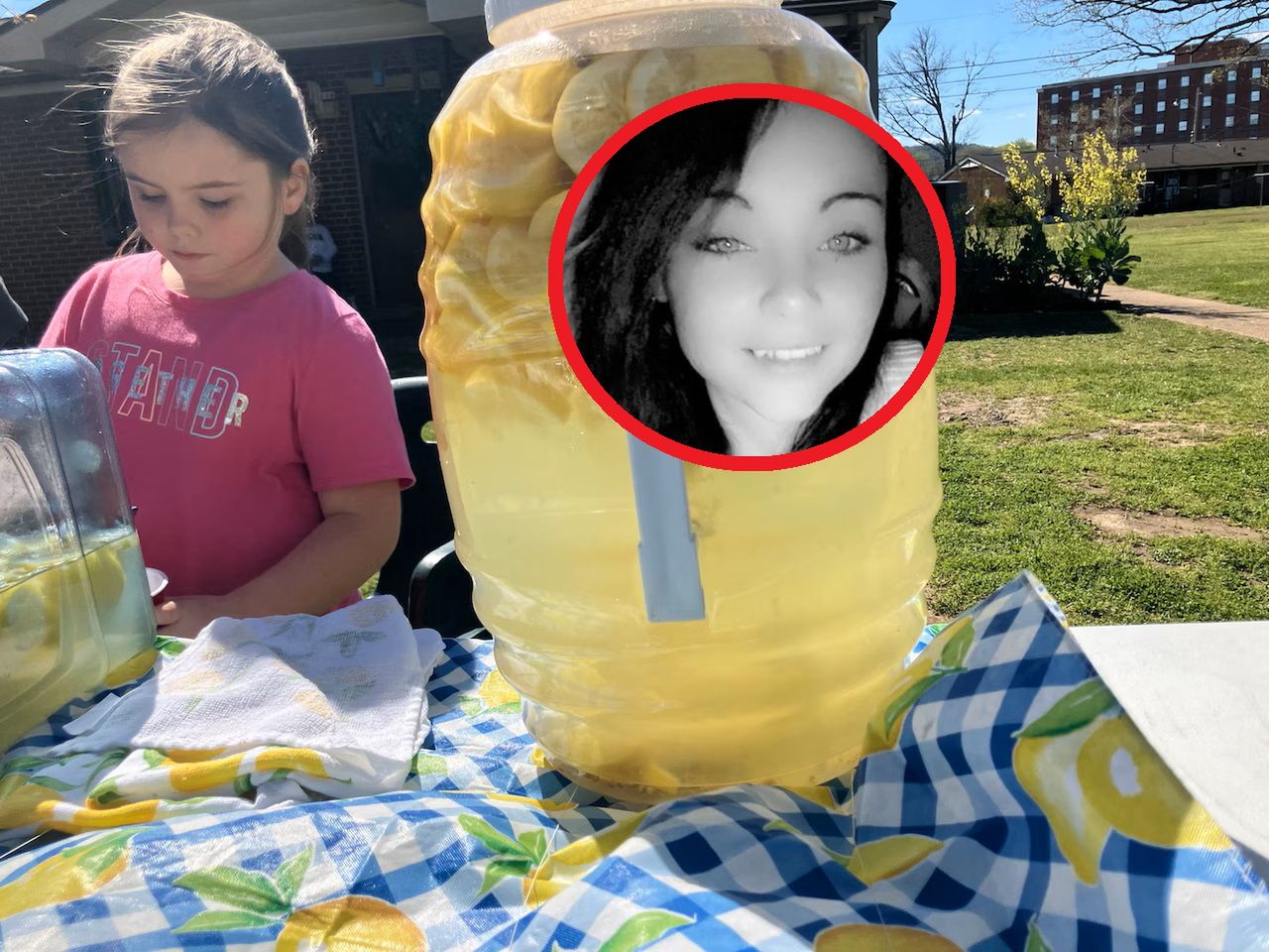 7-latka chciała postawić nagrobek zmarłej matce. "Moja babcia nie ma pieniędzy"