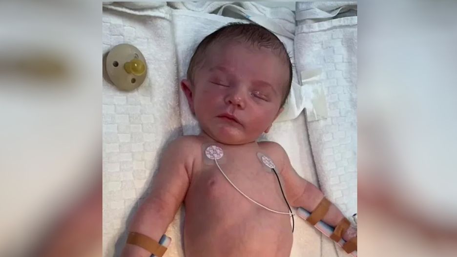 Noworodek wypadł z kosza i trafił na oddział intensywnej terapii