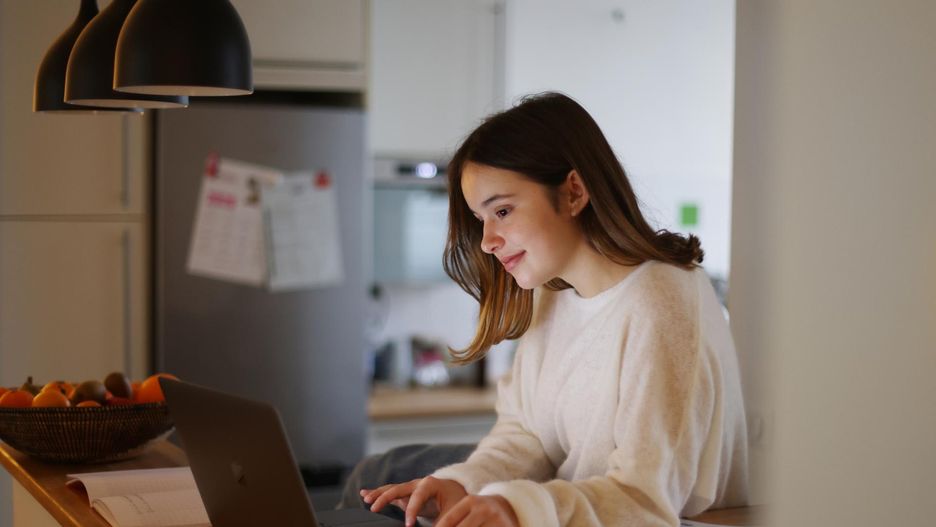 „Odprawa posłów greckich” – streszczenie w punktach