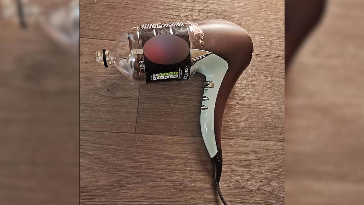 Post o domowej metodzie nadmuchania materaca bez użycia pompki zrobił furorę w sieci