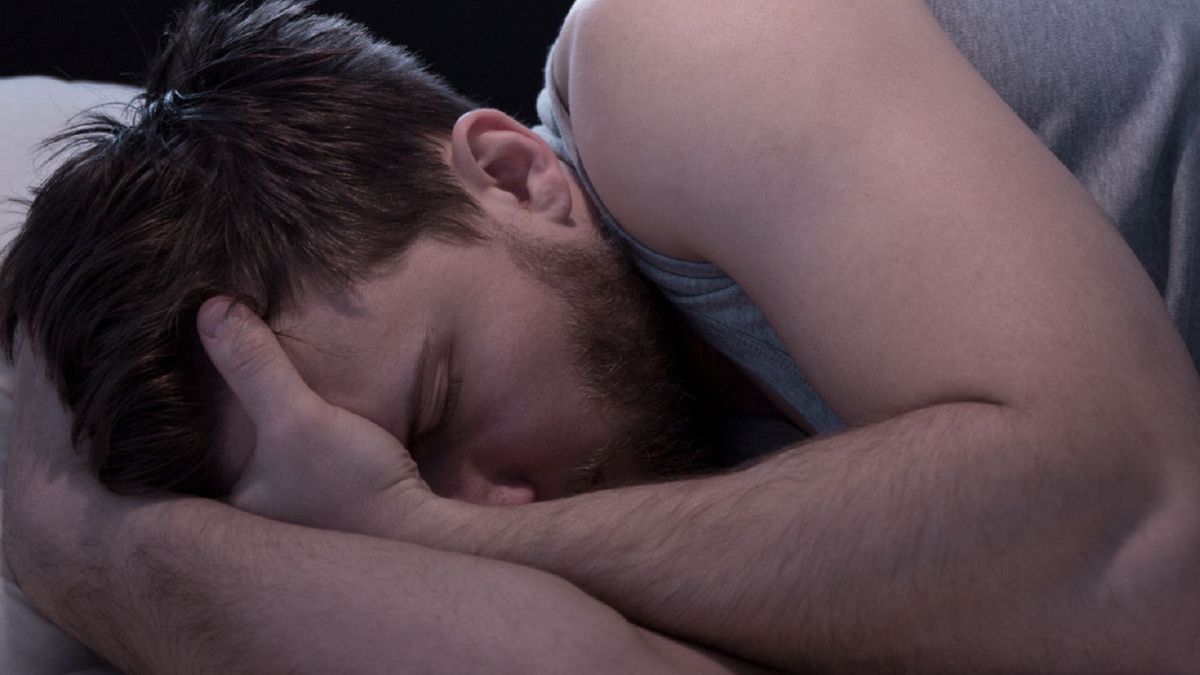 Dobry sen - dlaczego warto spać na lewym boku?