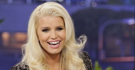 Jessica Simpson: przyszła mama kipi seksapilem!