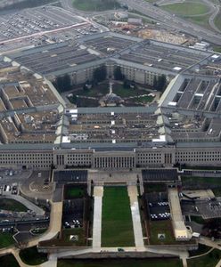 Pentagon bada, czy ostrzelano okręt USA