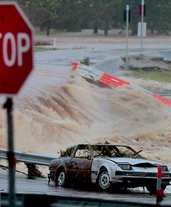 Wiele miejscowości w Australii zalanych wodą; trzy osoby nie żyją