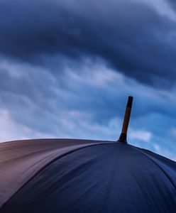 IMGW ostrzega przed intensywnymi opadami deszczu - możliwe podtopienia