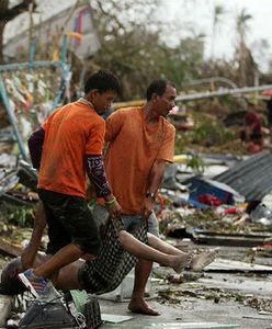 Co najmniej 10 tysięcy ofiar śmiertelnych po przejściu tajfunu