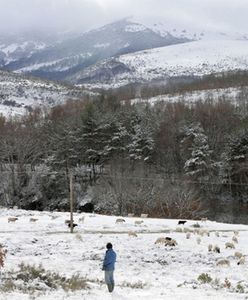Pierwsza śnieżyca w hiszpańskich Pirenejach