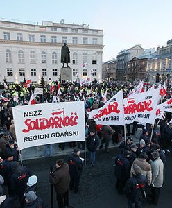 Marsz PiS przeciw wydłużeniu wieku emerytalnego