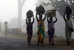 Polowania na czarownice w Indiach - oskarżone kobiety czekają tortury i śmierć