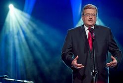 Komorowski dostał w prezencie bociana. "Miał z nim wiele do czynienia"