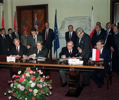 25 lat polityki zagranicznej III RP. Sukcesy i porażki polskiej dyplomacji