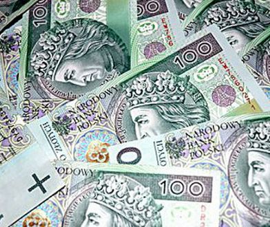 Policja zatrzymała mężczyznę oferującego turystom wymianę pieniędzy na złotówki sprzed denominacji