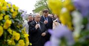 Prezes PiS Jarosław Kaczyński złożył kwiaty przed pomnikiem Jana Pawła II w Wadowicach