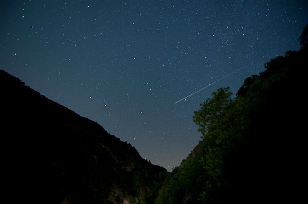 Nadciąga noc komety - przelatuje raz na sto milionów lat