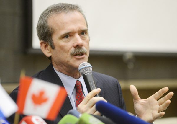 "Medialny" astronauta Chris Hadfield odchodzi w stan spoczynku