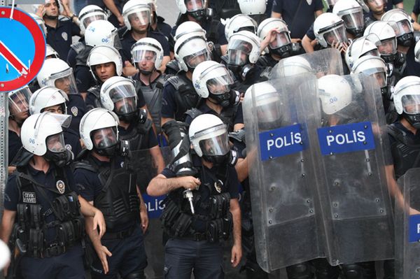 Turecka policja znów użyła gazu łzawiącego przeciwko demonstrantom w Ankarze