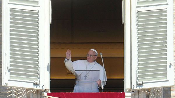 Papież Franciszek zaczyna wielką rewolucję