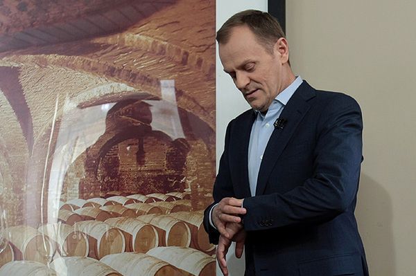 Koniec ze zmianą czasu? Tusk: są argumenty...