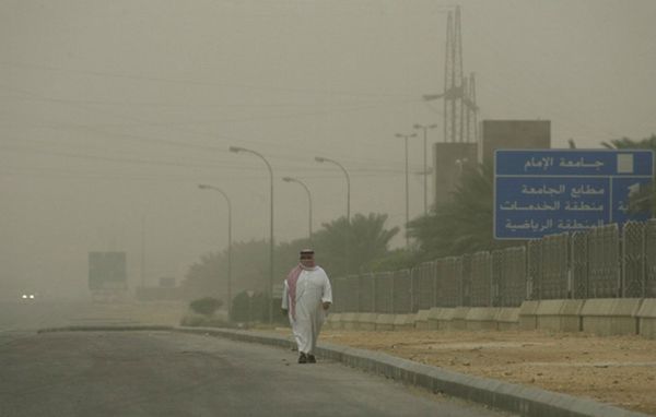 Arabia Saudyjska: uczynił swą ofiarę kaleką, sąd skazał go na paraliż nóg