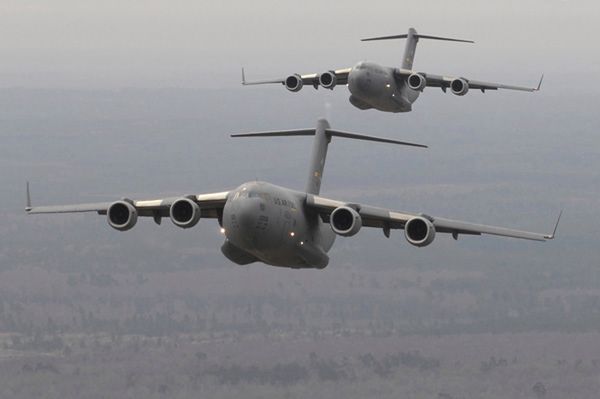 Siły powietrzne USA rozpoczęły przerzut francuskich żołnierzy do Mali