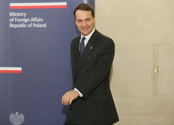 Radosław Sikorski: Polacy wezmą udział w misji szkoleniowej w Mali