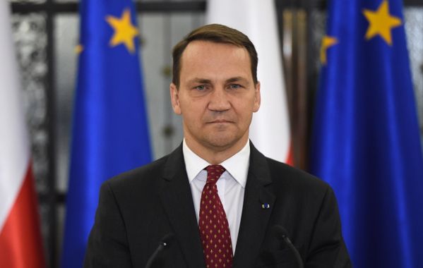 Krzysztof Szczerski: Radosław Sikorski powinien uhonorować Lecha Kaczyńskiego