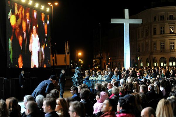 W Warszawie koncert dziękczynny dla Jana Pawła II "Nie lękajcie się iść pod prąd"