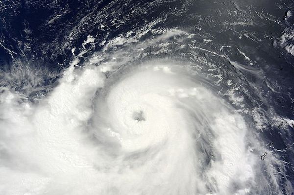Tajfun Nakiri uderzył w Japonię