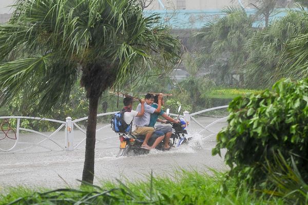 Tajfun Rammasun - 33 ofiary w południowych Chinach i 11 w Wietnamie