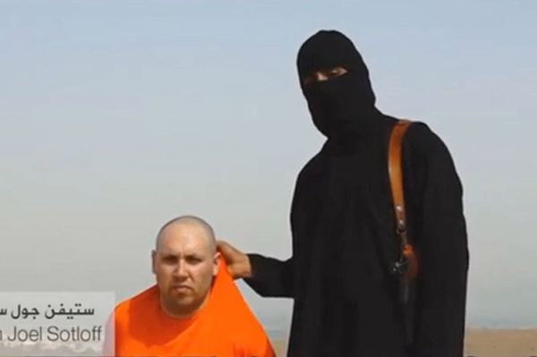 Dżihadyści grożą egzekucją kolejnego dziennikarza z USA. Jego życie uzależniają od decyzji Obamy