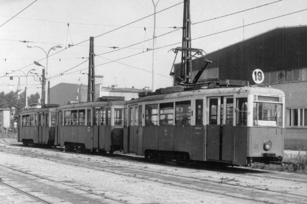 Zabytkowe autobusy i tramwaje przejadą krakowskimi ulicami