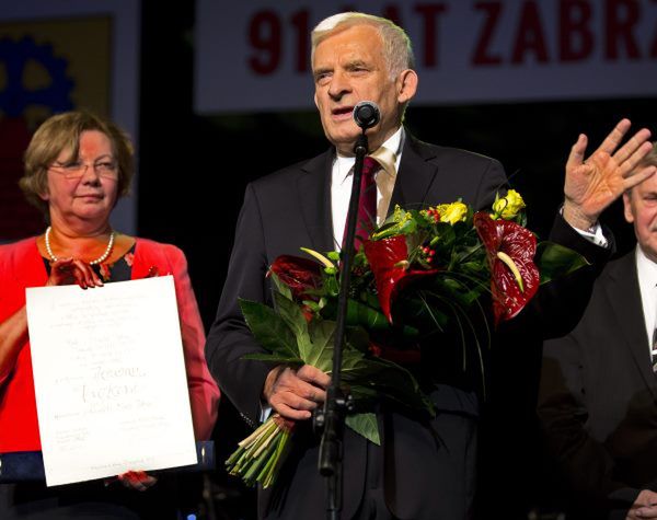 Prof. Jerzy Buzek odebrał tytuł honorowego obywatela Zabrza