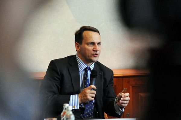 Radosław Sikorski rozmawiał w Nowym Jorku z szefem irańskiego MSZ