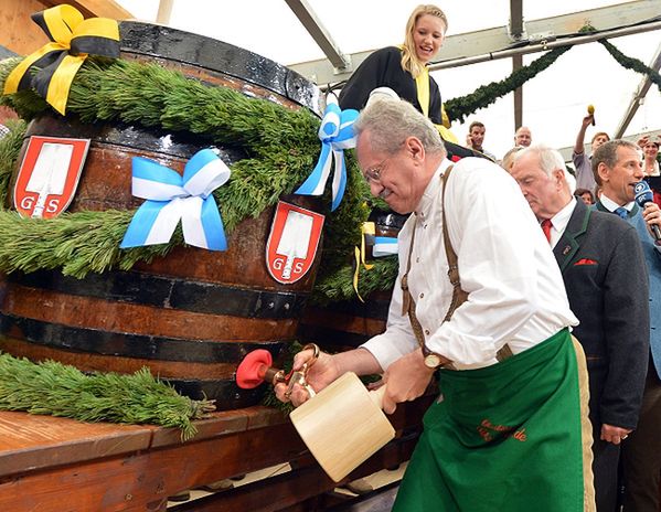 W Monachium rozpoczął się festyn piwa - Oktoberfest